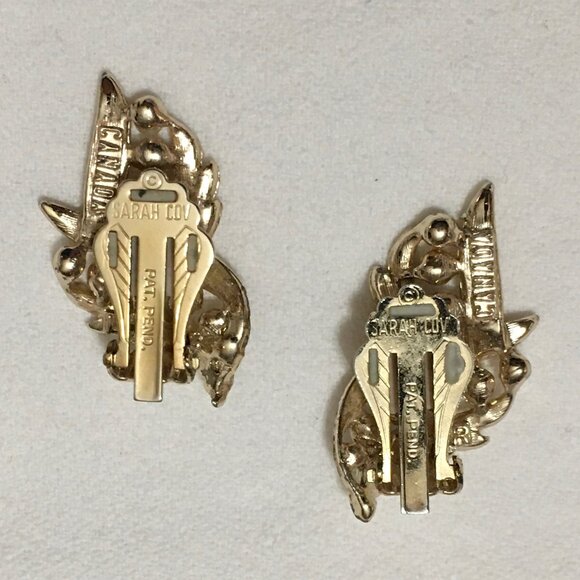 NOS Vtg MY FAIR LADY Sarah Coventry CLIP Earrings Goldtone Leaves Pearls - Picture 2 of 4
